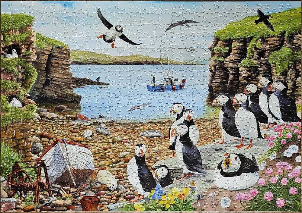 Puffin Parade - House Of Puzzles puzzle collectible [Barcode 5060002002766] - Main Image 2