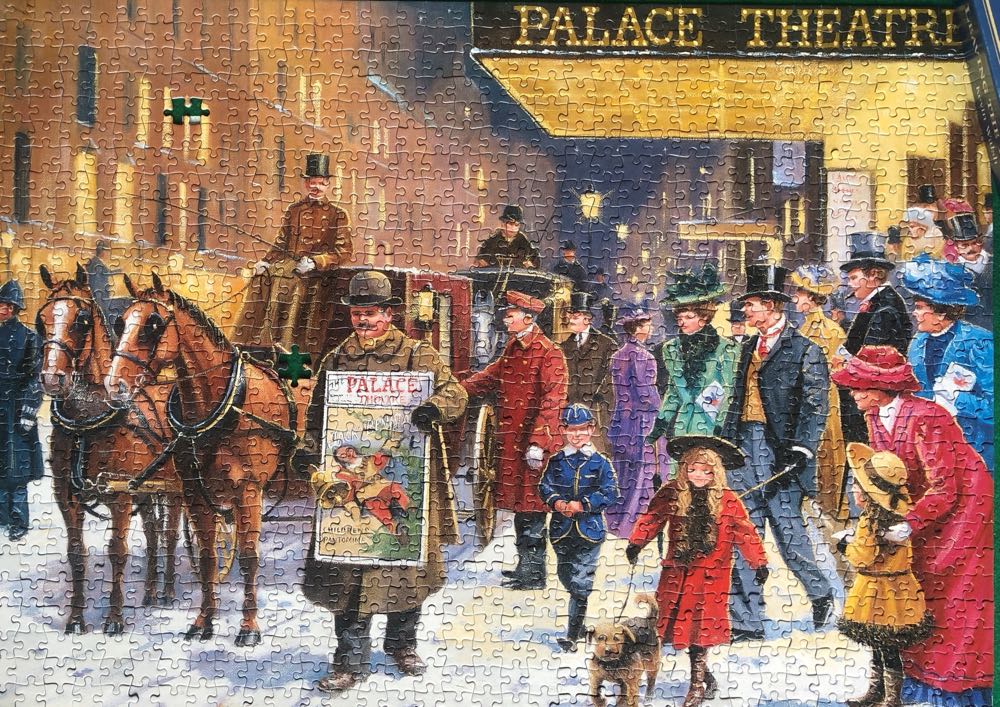 Leaving The Theatre (Cil Cilla Messenger) - Gibsons puzzle collectible [Barcode 5012269007848] - Main Image 3