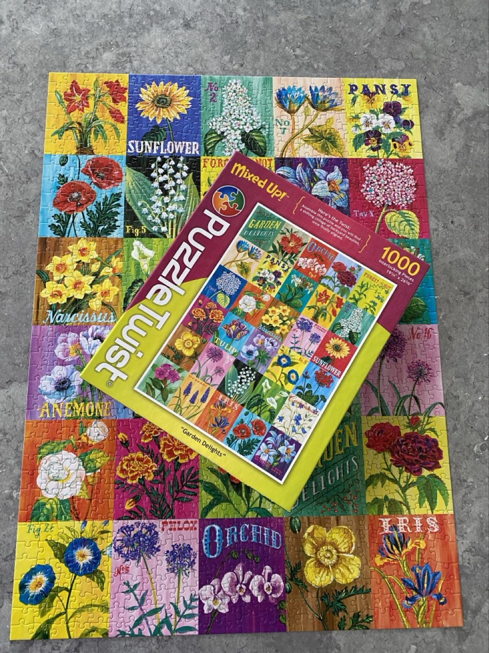 Garden Delights Twist - Puzzle Twist puzzle collectible [Barcode 614399106146] - Main Image 4