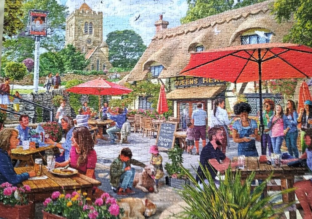The Pub Garden  - Falcon de luxe puzzle collectible [Barcode 8710126113684] - Main Image 3