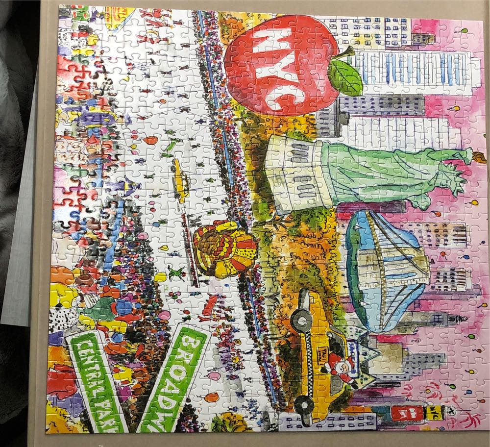 Thanksgiving Day Parade - Galison puzzle collectible - Main Image 2