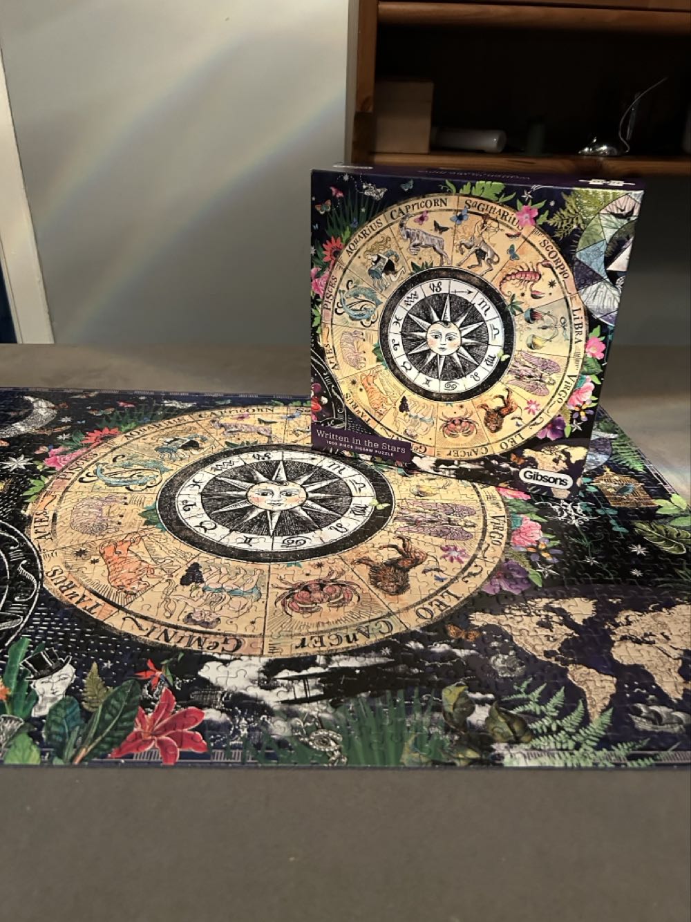 Written In The Stars - Gibsons puzzle collectible [Barcode 5012269066043] - Main Image 3