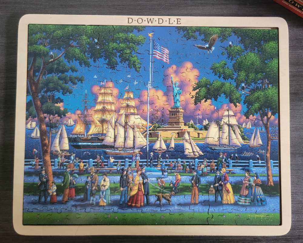 Statue Of Liberty-NEW - Dowdle puzzle collectible - Main Image 3