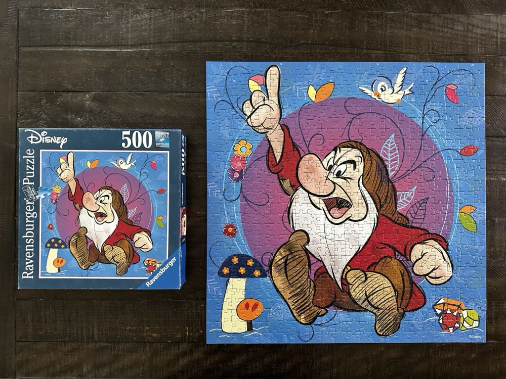 Disney Dwarfs Grumpy - Ravensburger puzzle collectible [Barcode 4005556152391] - Main Image 4