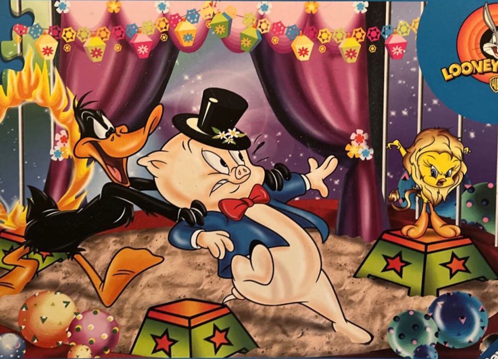 Looney Tunes - At The Circus - Ravensburger puzzle collectible [Barcode 4005556126972] - Main Image 2
