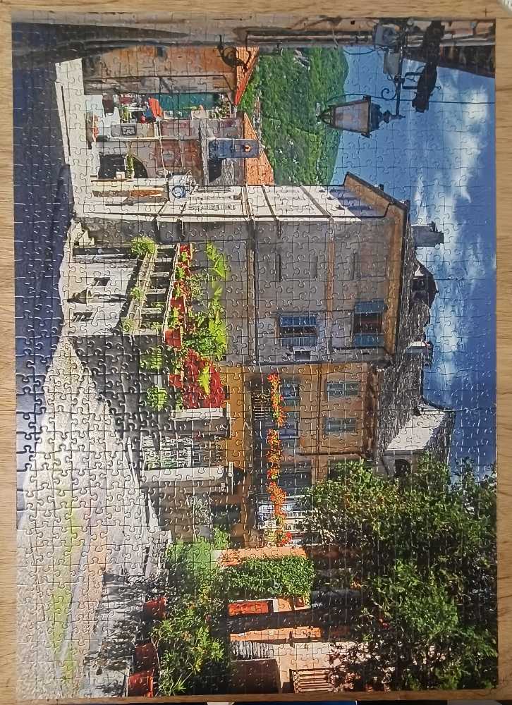 In Piedmont, Italy - Ravensburger puzzle collectible [Barcode 4005556194278] - Main Image 2