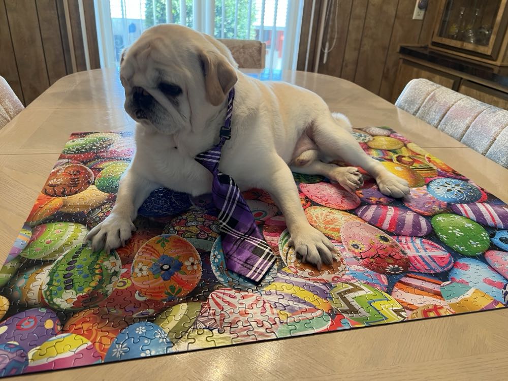 Easter Eggs - White Mountain puzzle collectible [Barcode 724819265282] - Main Image 3