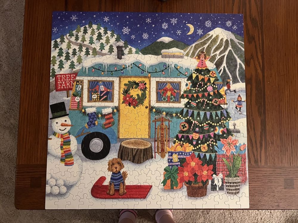 Happy Campers - Christmas Camper** - Ceaco puzzle collectible [Barcode 021081223713] - Main Image 2