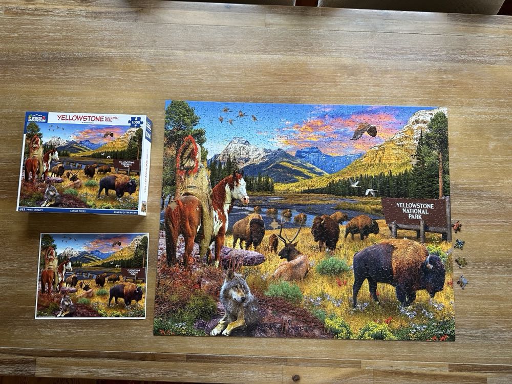 Yellowstone National Park - White Mountain puzzle collectible [Barcode 724819266289] - Main Image 2