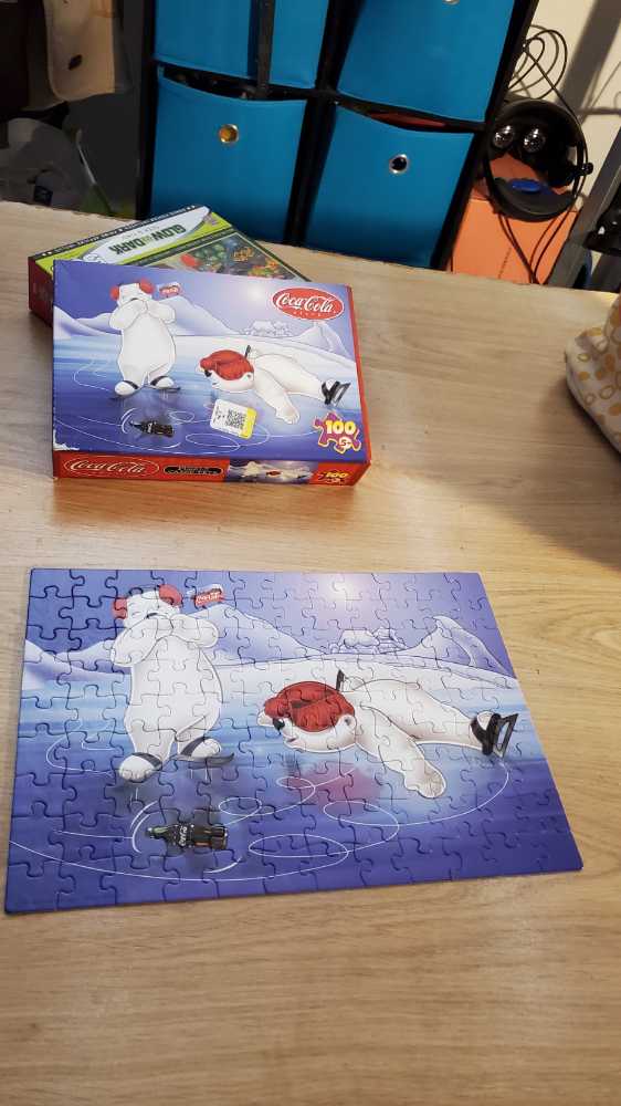 Spinning Bottle - Coca Cola puzzle collectible [Barcode 072348864996] - Main Image 2