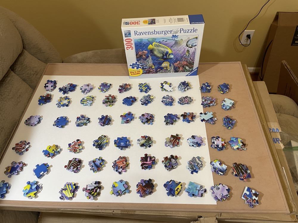 Beneath The Waves - Ravensburger puzzle collectible [Barcode 4005556135547] - Main Image 3