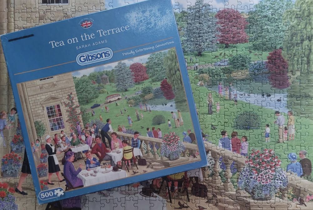 Tea On The Terrace - Gibsons puzzle collectible [Barcode 5012269030846] - Main Image 4