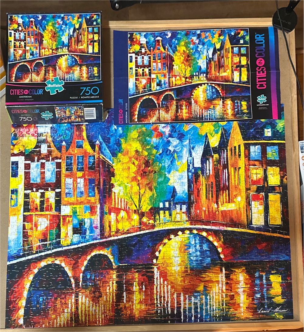 Amsterdam - Buffalo puzzle collectible [Barcode 079346171132] - Main Image 2