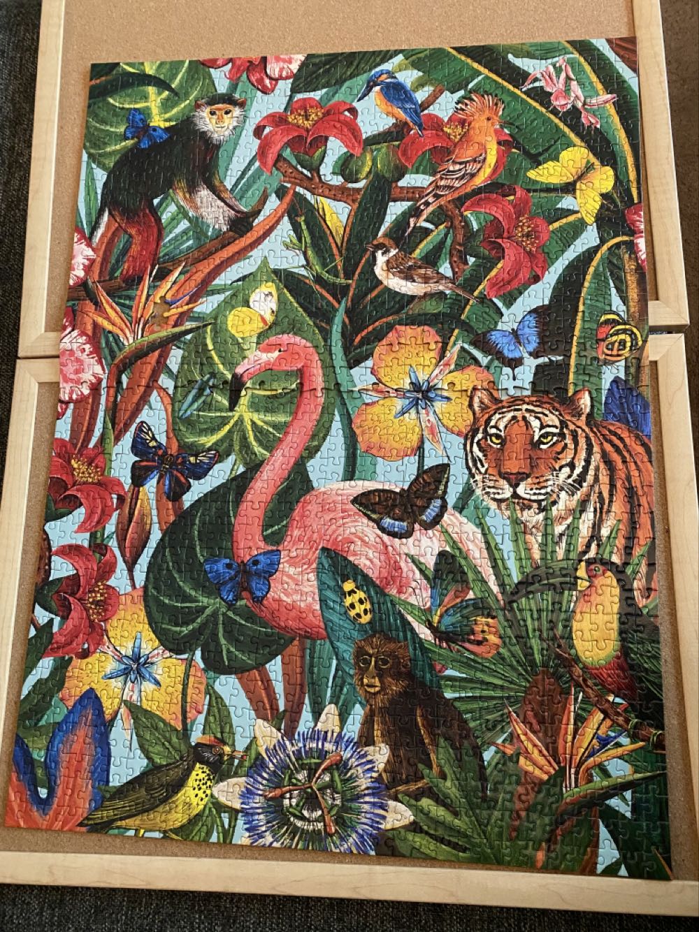 Wild Tropics 🧩 - Galison puzzle collectible [Barcode 9780735373280] - Main Image 2