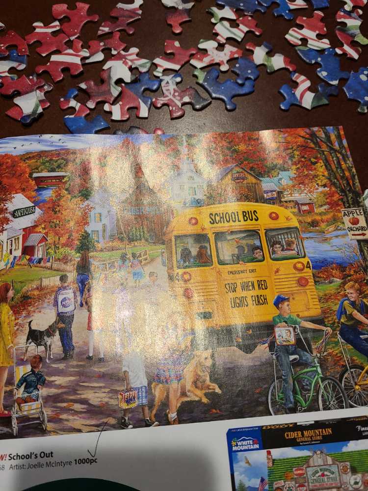 School’s Out - White Mountain 🇺🇸 puzzle collectible - Main Image 1