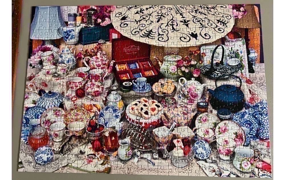 Knitting Notions - Ravensburger puzzle collectible [Barcode 4005556135721] - Main Image 3