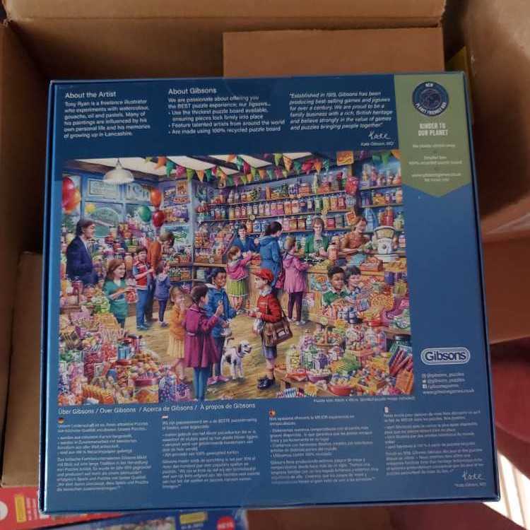 The Old Sweet Shop - Gibsons puzzle collectible [Barcode 5012269035452] - Main Image 2