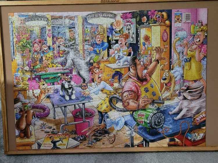 Pooch Parlour - Mystery 23 - Wasgij puzzle collectible [Barcode 9414131775156] - Main Image 2