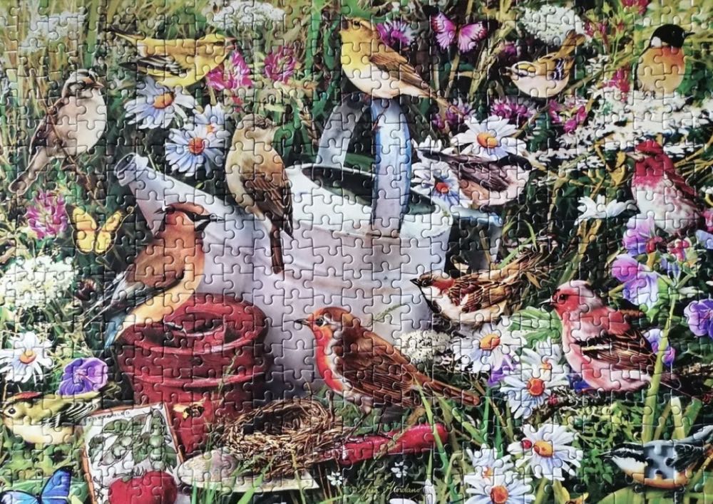 Hidden Hideaway - Gibsons puzzle collectible [Barcode 5012269030334] - Main Image 3