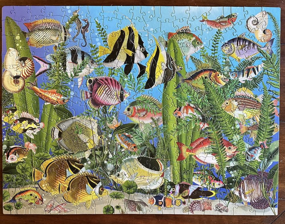Aquarium - Cobble Hill puzzle collectible [Barcode 625012880039] - Main Image 2