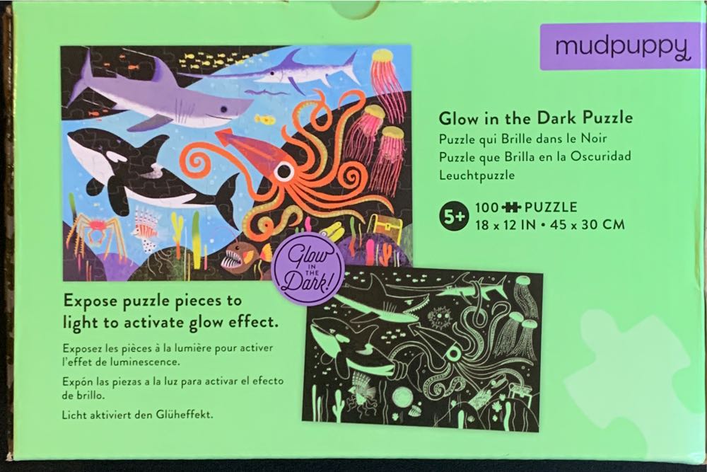 Ocean predators glow in the dark - Mudpuppy puzzle collectible [Barcode 9780735372559] - Main Image 3