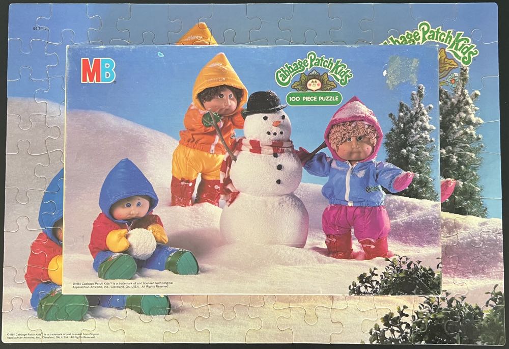Cabbage Patch Kids - Milton Bradley Co. puzzle collectible [Barcode 032244044762] - Main Image 4
