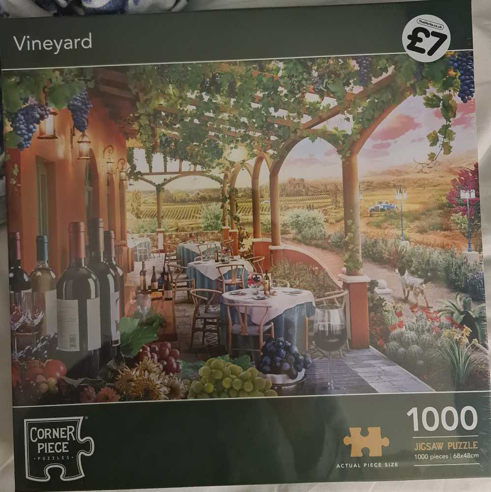 Kitty Claus Pink Sky 500pc 20”x20”