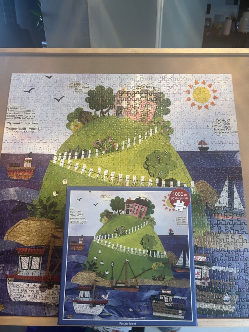 Fantasy Island - Otter House puzzle collectible [Barcode 5017680023583] - Main Image 3