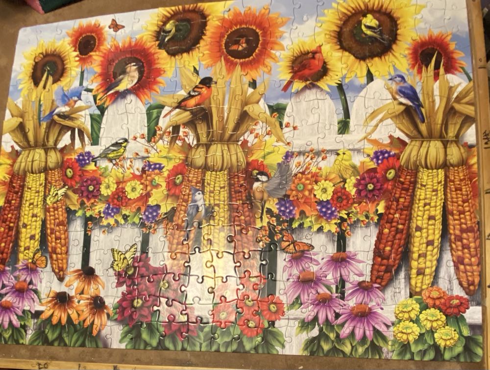 Festive Fall - M B Puzzle puzzle collectible [Barcode 778988258729] - Main Image 2