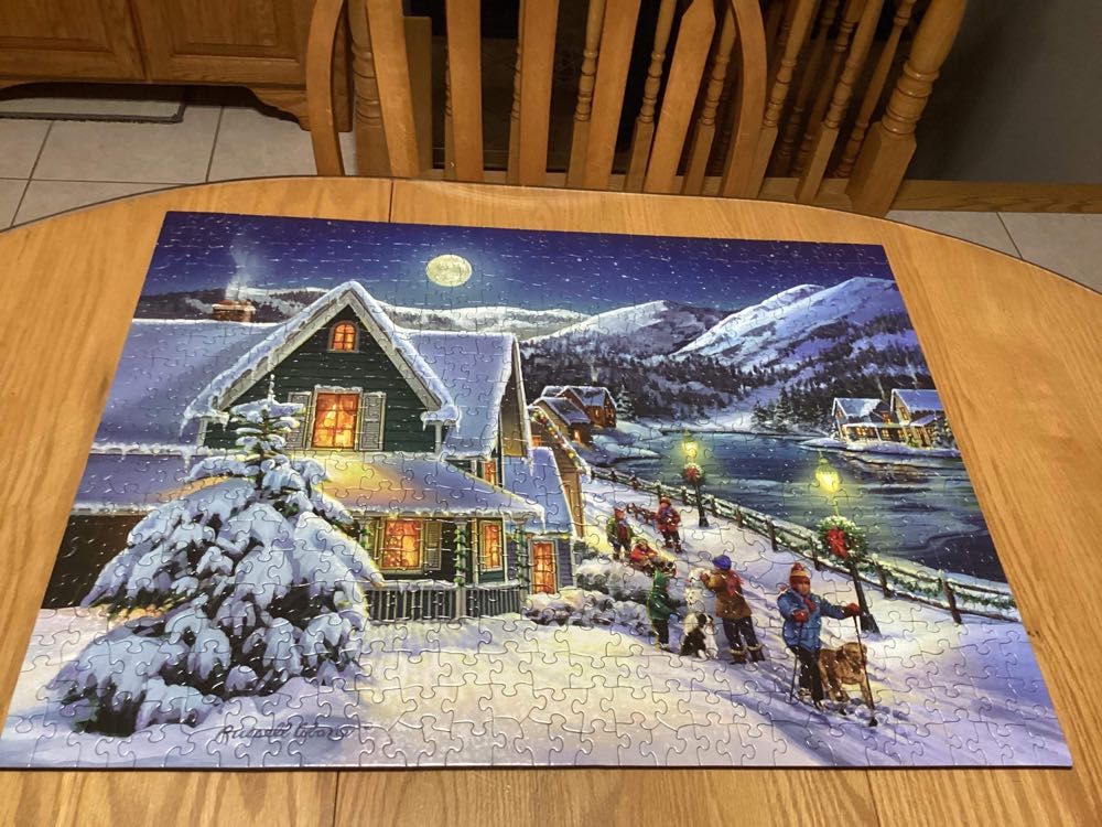 Snow Moon - Sunspun puzzle collectible [Barcode 796780366824] - Main Image 2