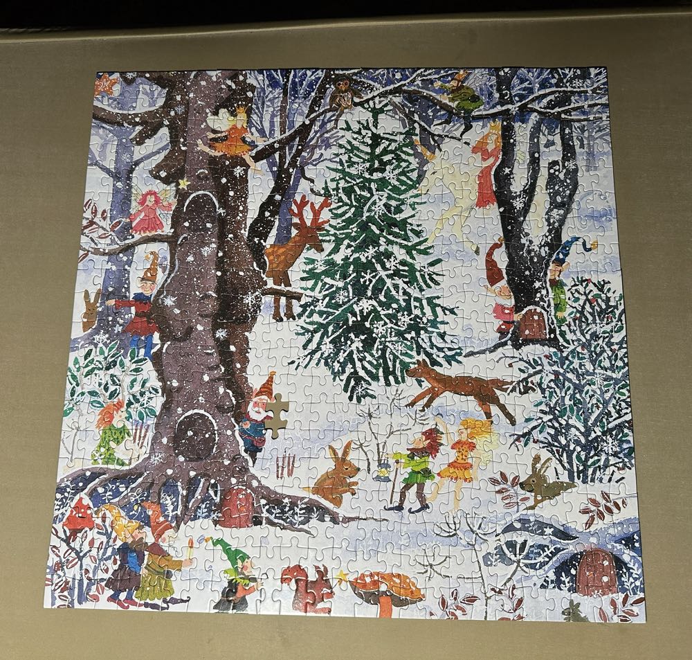 Advent Forest - Galison puzzle collectible [Barcode 9780735368385] - Main Image 2