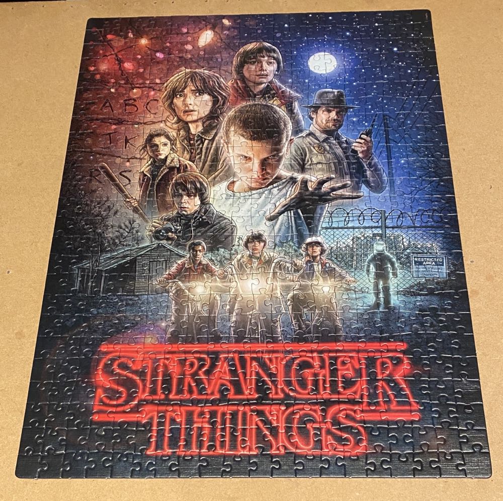 Stranger Things - Clementoni puzzle collectible [Barcode 8005125350865] - Main Image 2