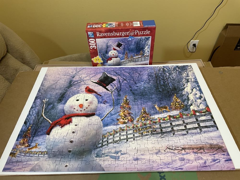 The Magical Snowman - Ravensburger puzzle collectible [Barcode 4005556135851] - Main Image 3
