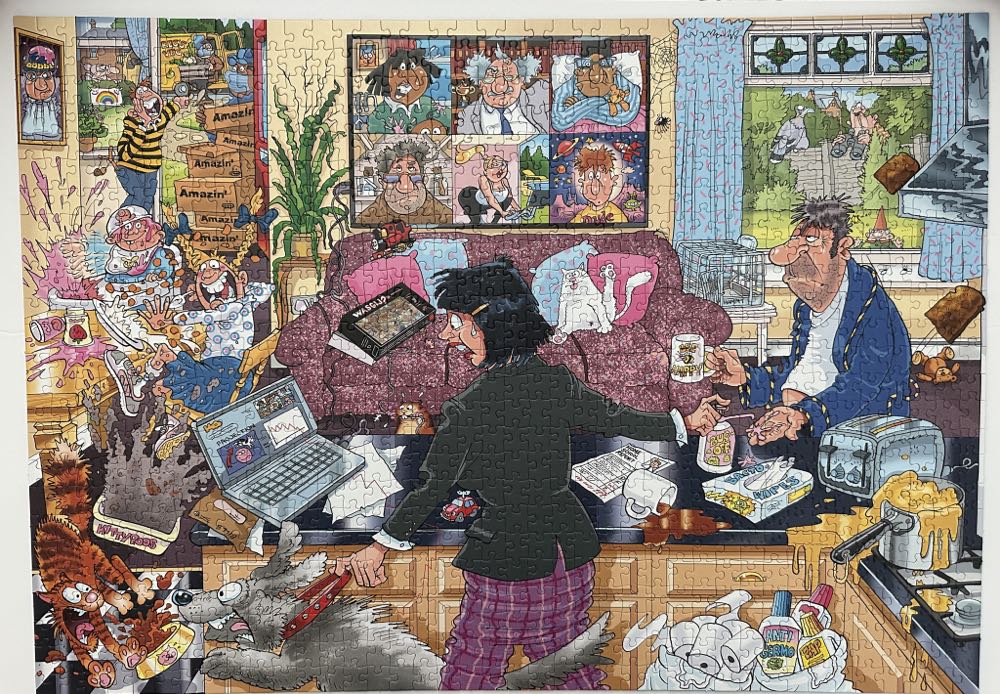 Destiny #24 Business As Usual! - Wasgij puzzle collectible [Barcode 9414131774562] - Main Image 2