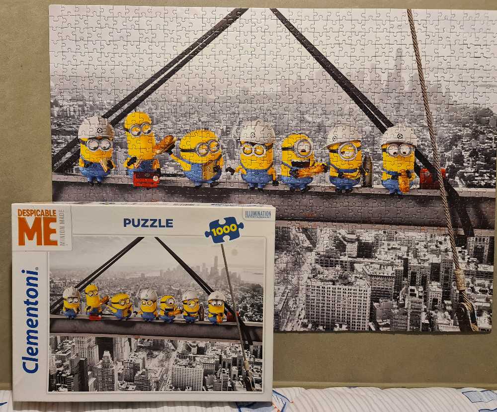 Minions Lunch On A Skyscraper - Clementoni puzzle collectible [Barcode 8005125393701] - Main Image 3