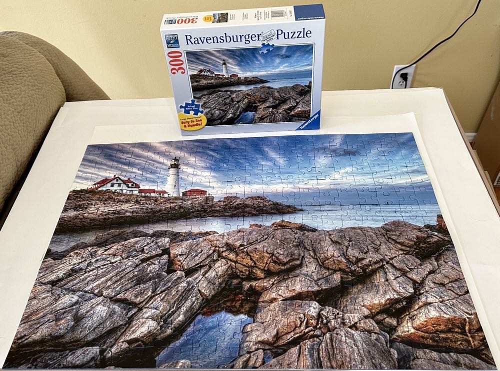 Lighthouse  Rocks  - Ravensburger puzzle collectible [Barcode 4005556135653] - Main Image 3