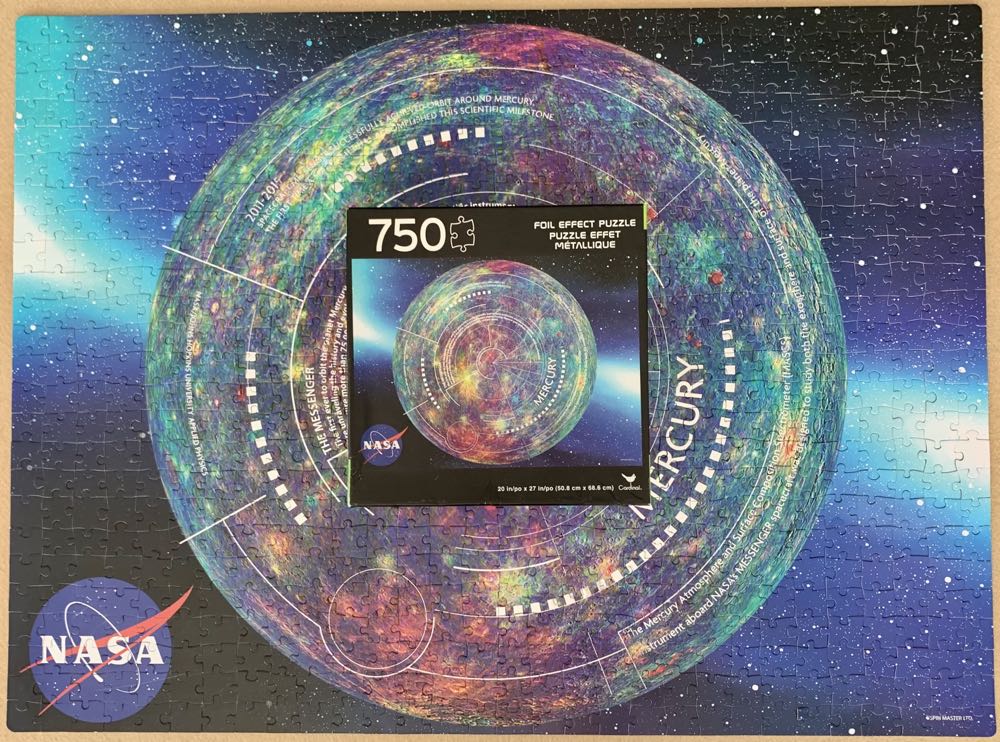 Planet - Foil Effect Puzzle - Cardinal puzzle collectible - Main Image 2