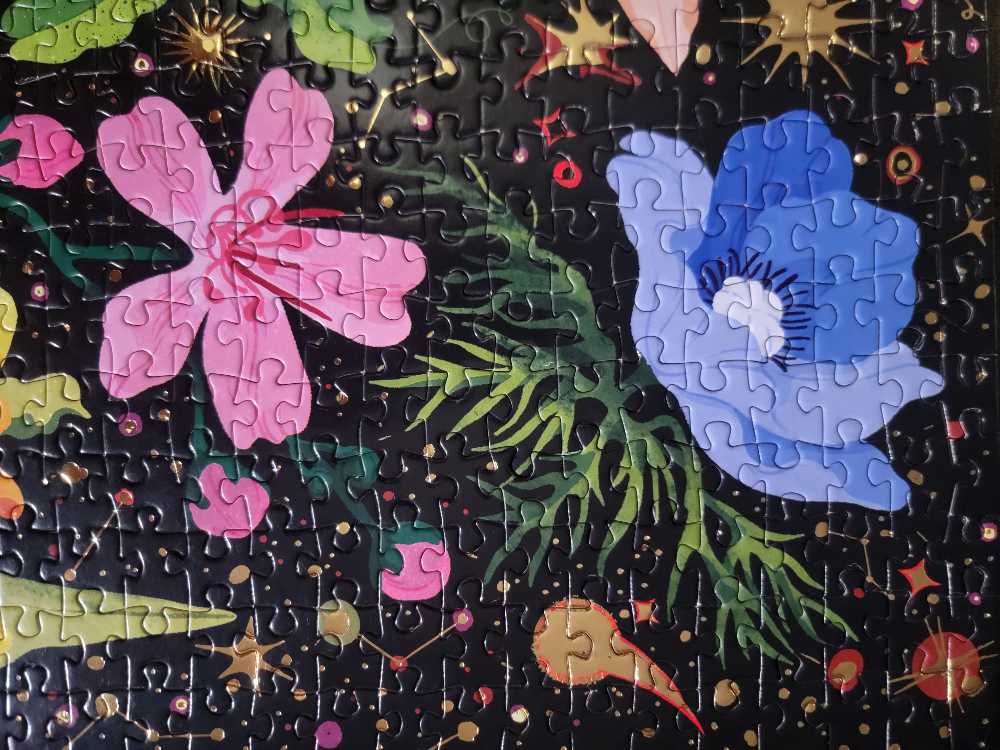 Intergalactic Flora - Galison puzzle collectible [Barcode 9780735372917] - Main Image 4