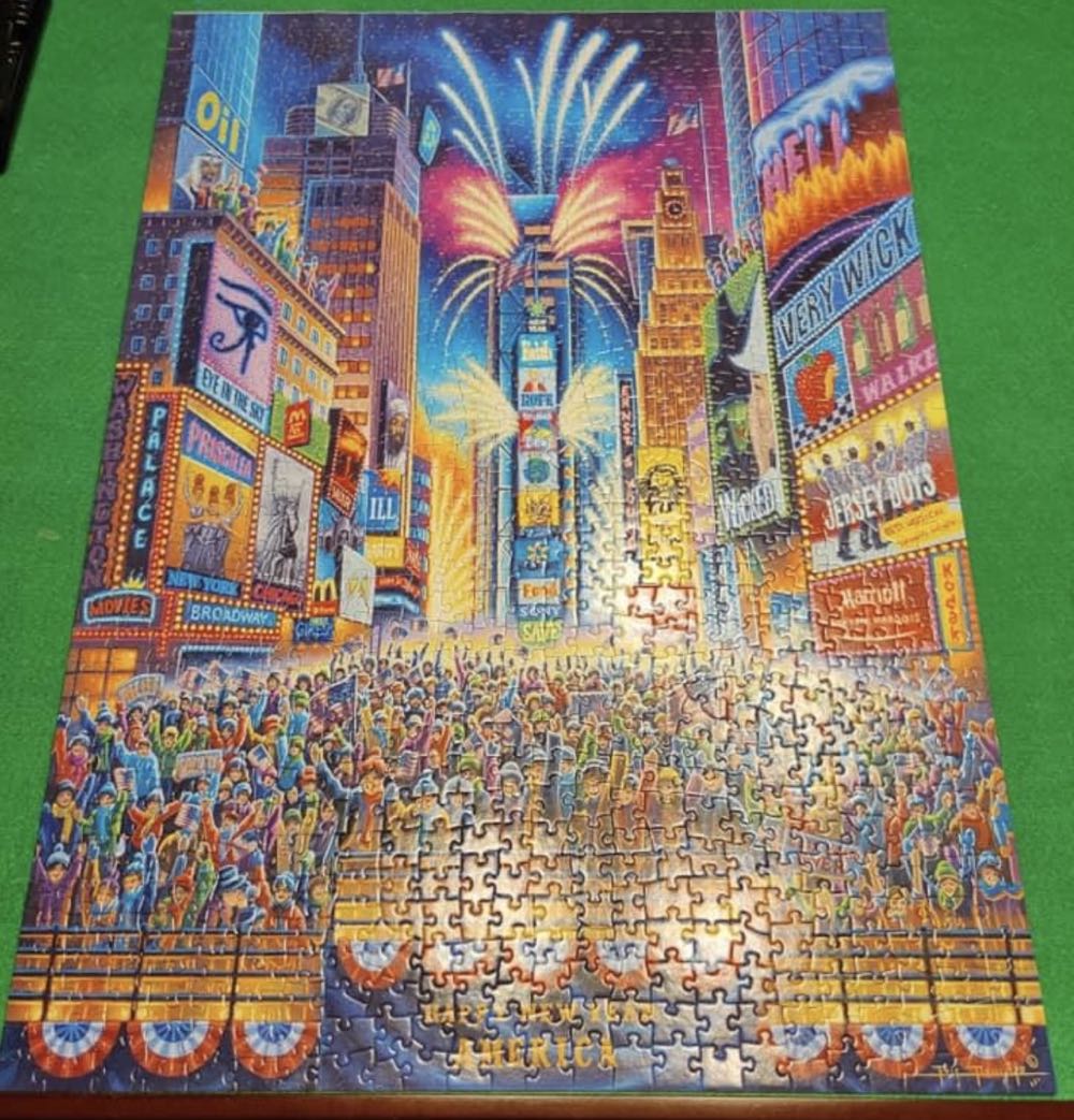 Times Square - Dowdle Puzzles 🇺🇸 puzzle collectible - Main Image 2
