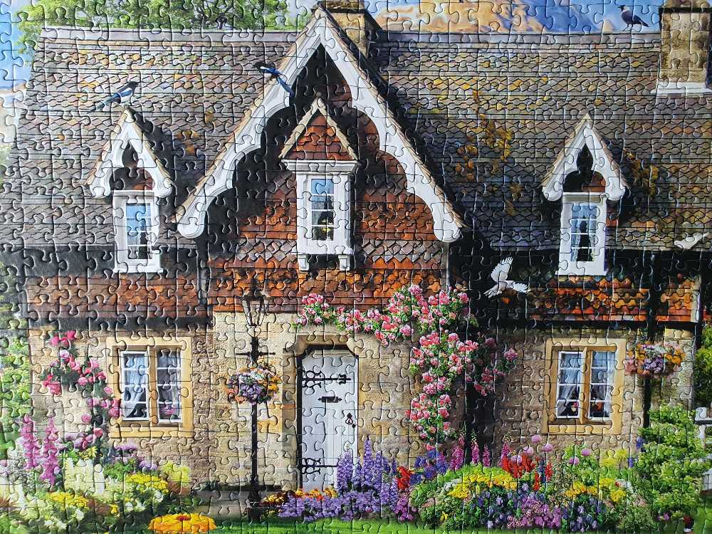 Country Cottage No. 15: Hillside Cottage - Ravensburger puzzle collectible [Barcode 4005556174898] - Main Image 4