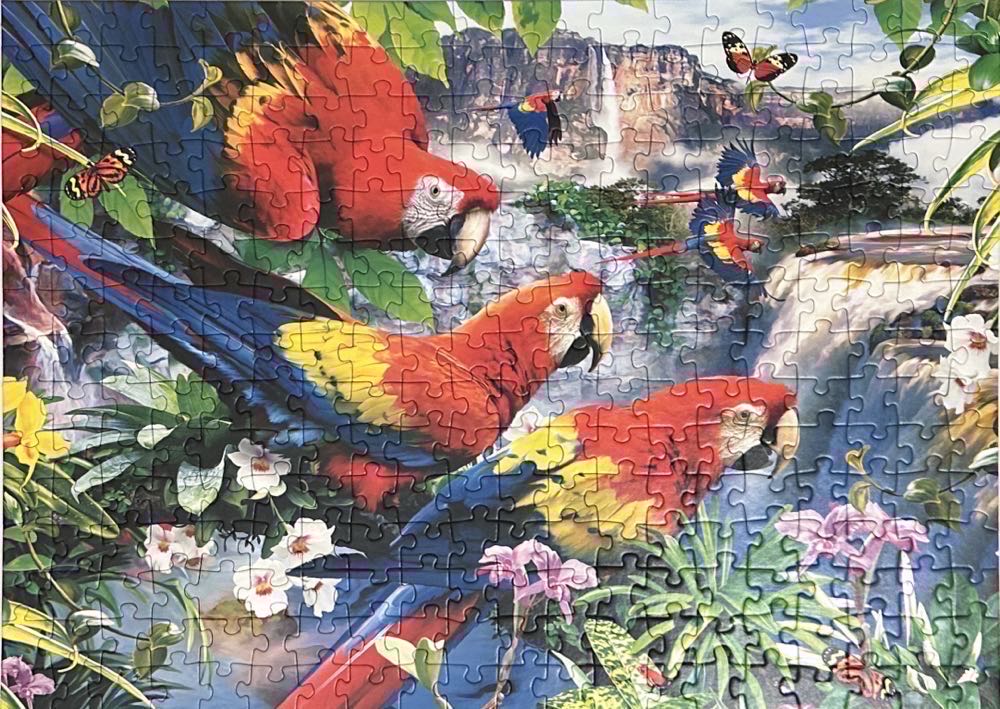 Golf Anyone? (SOLD) - Ravensburger puzzle collectible [Barcode 4005556135158] - Main Image 4