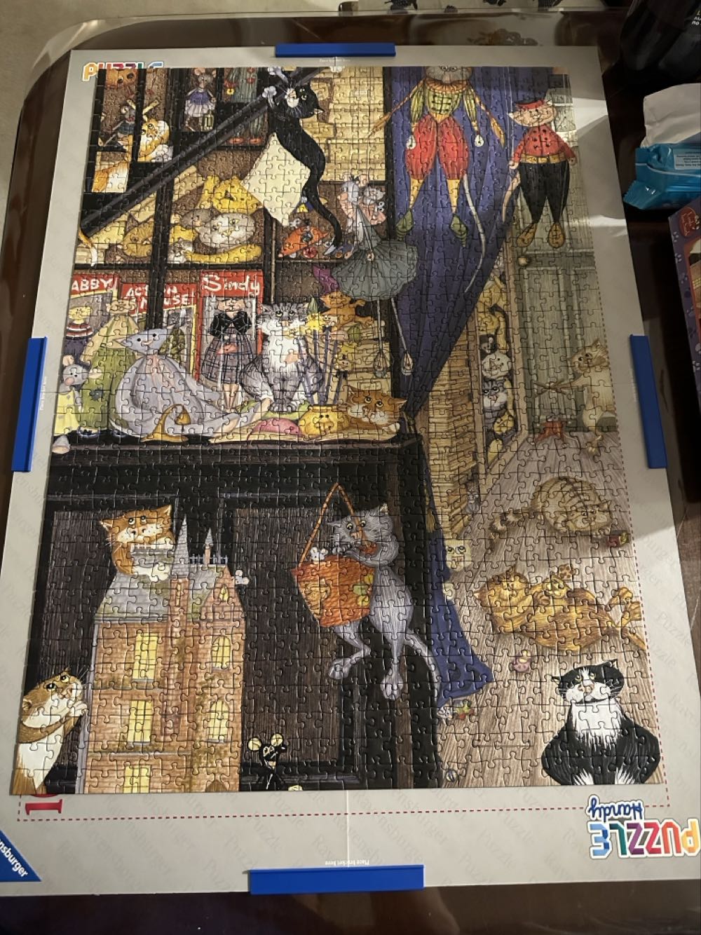 Crazy Cats - Cats In A Toy Shop - Ravensburger puzzle collectible [Barcode 4005556157303] - Main Image 2