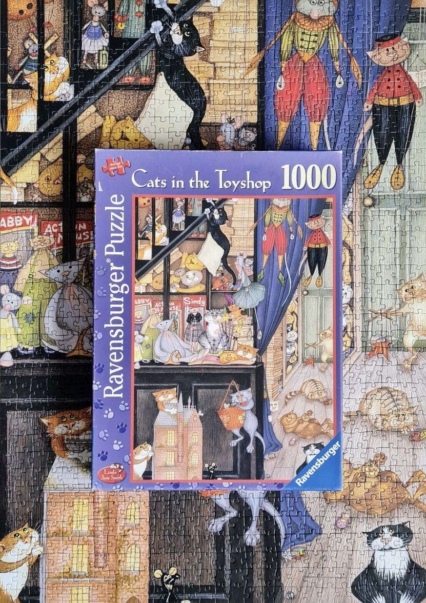 Crazy Cats - Cats In A Toy Shop - Ravensburger puzzle collectible [Barcode 4005556157303] - Main Image 4