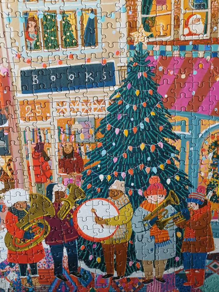 Pieces & Love - A Happy Holiday - Eeboo puzzle collectible [Barcode 689196513688] - Main Image 3