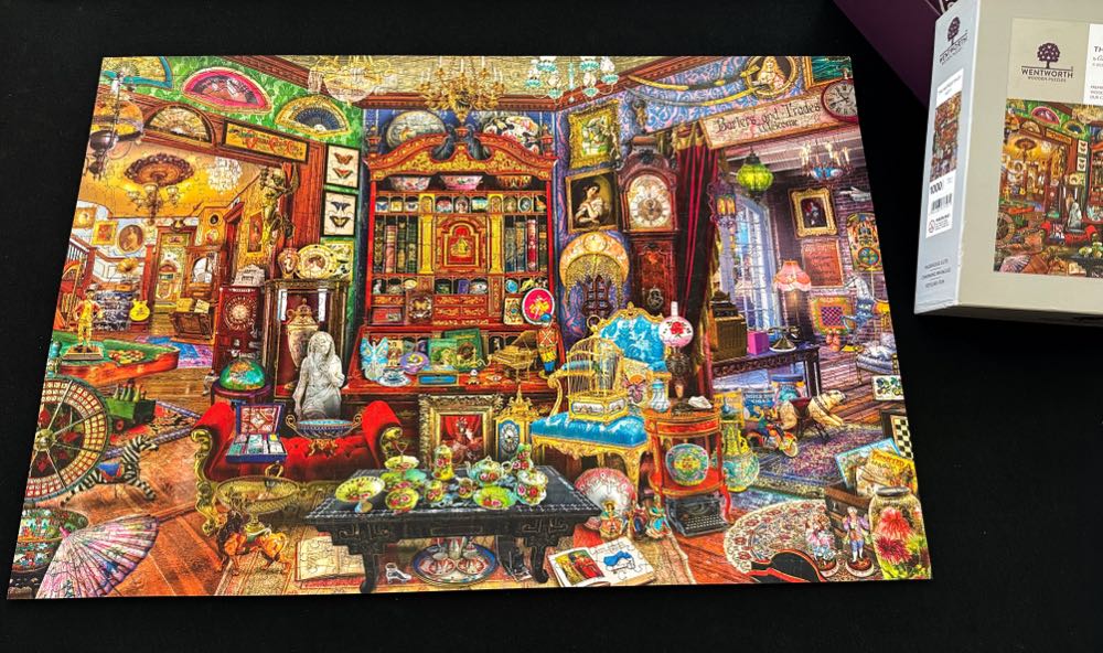 The Antique Shop - Wentworth Wooden Puzzles puzzle collectible [Barcode 6050265373931] - Main Image 2