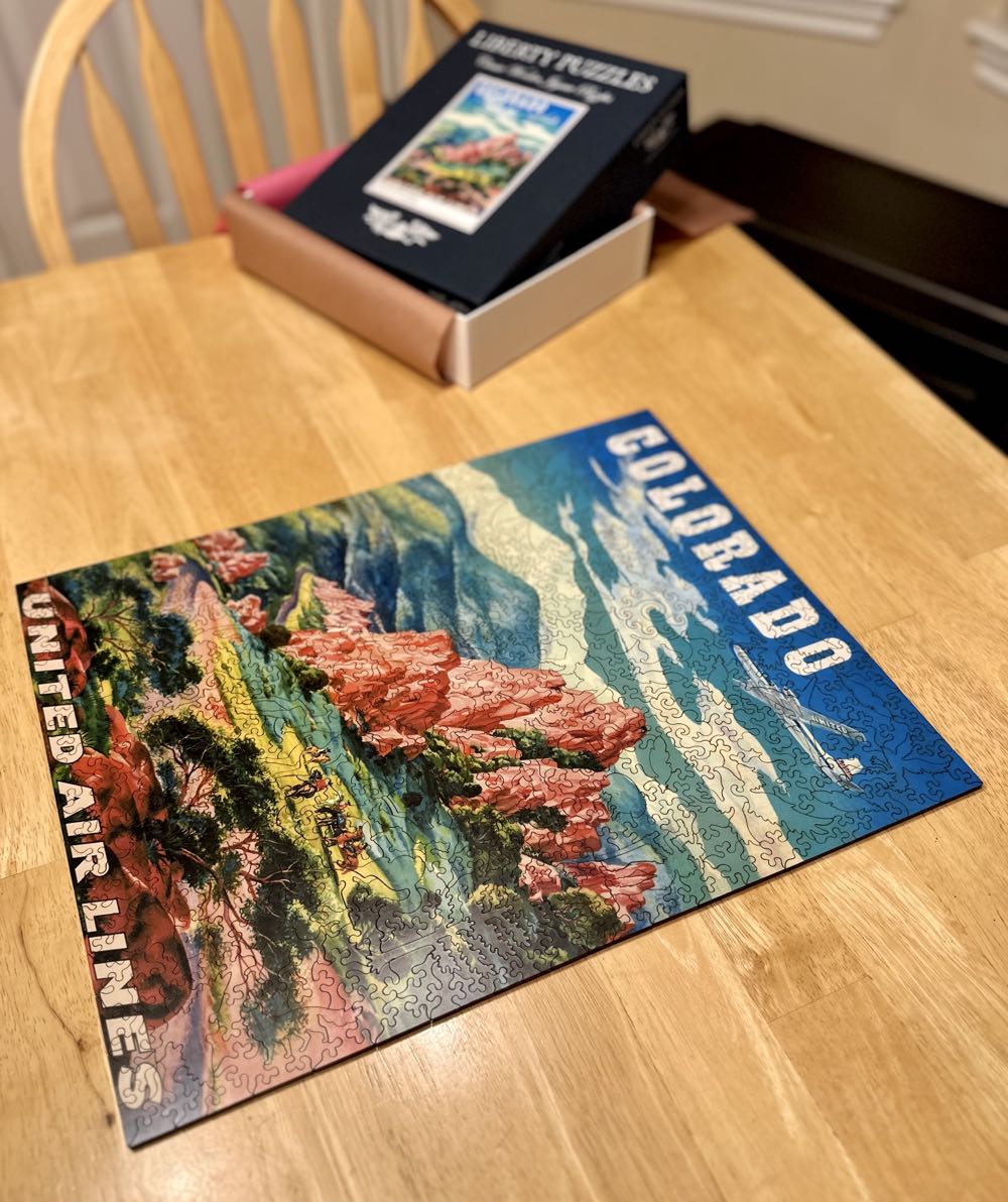 Colorado United Airlines - Liberty puzzles puzzle collectible - Main Image 3