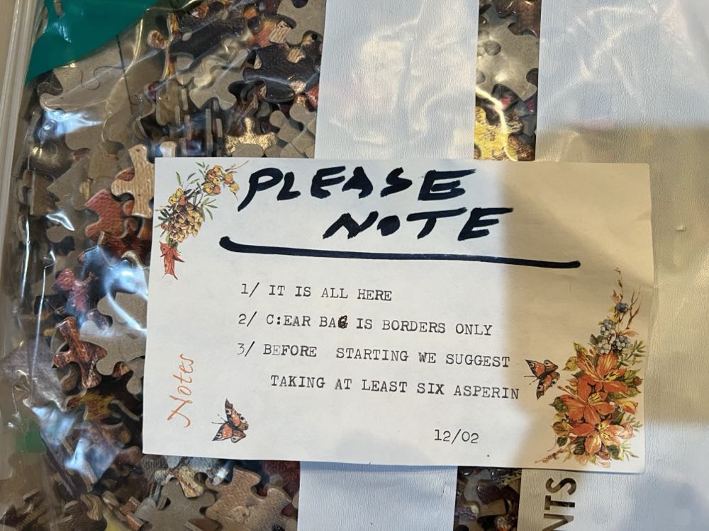 Autumn Market (BAC) For Sale - White Mountain puzzle collectible [Barcode 724819247745] - Main Image 4