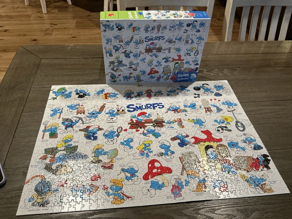 Feelin Smurfy - Cobble Hill puzzle collectible [Barcode 625012530033] - Main Image 2