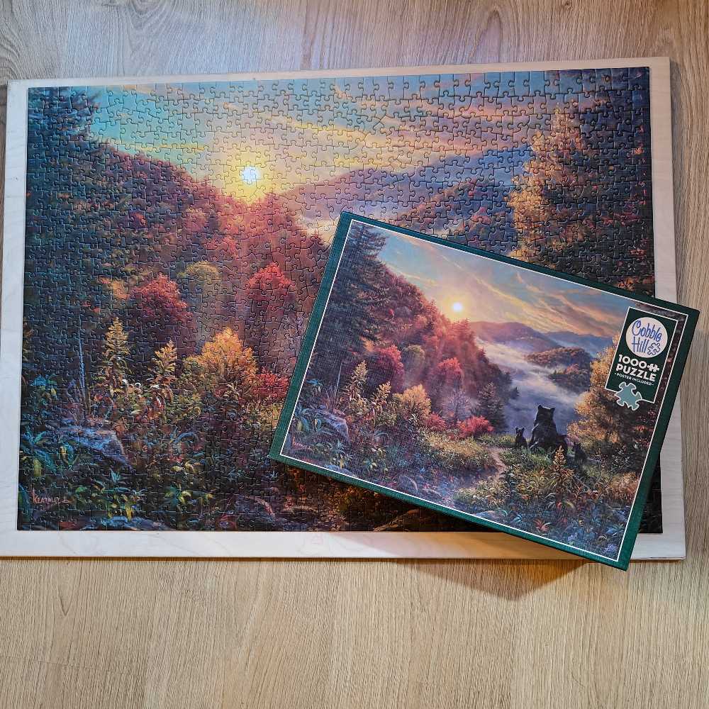 New Day - Cobble Hill puzzle collectible [Barcode 625012800013] - Main Image 3