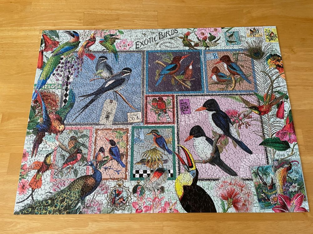 Grand Exotic Birds - Bits & Pieces puzzle collectible [Barcode 192949030634] - Main Image 2